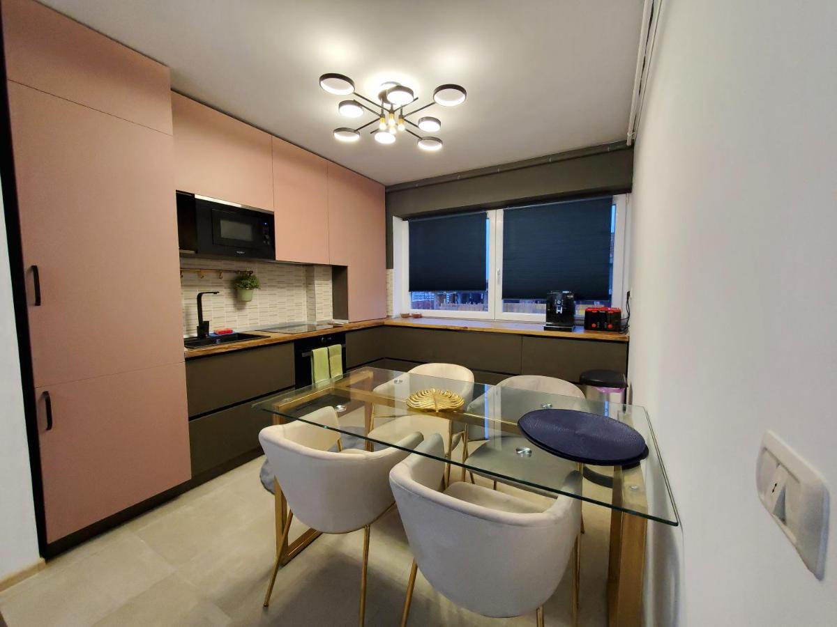 Jad- Penthouse With Jacuzzi And Mountain View - Coresi Braşov Eksteriør billede
